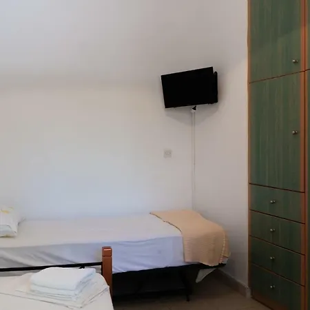 Katerina * ניקיאנה